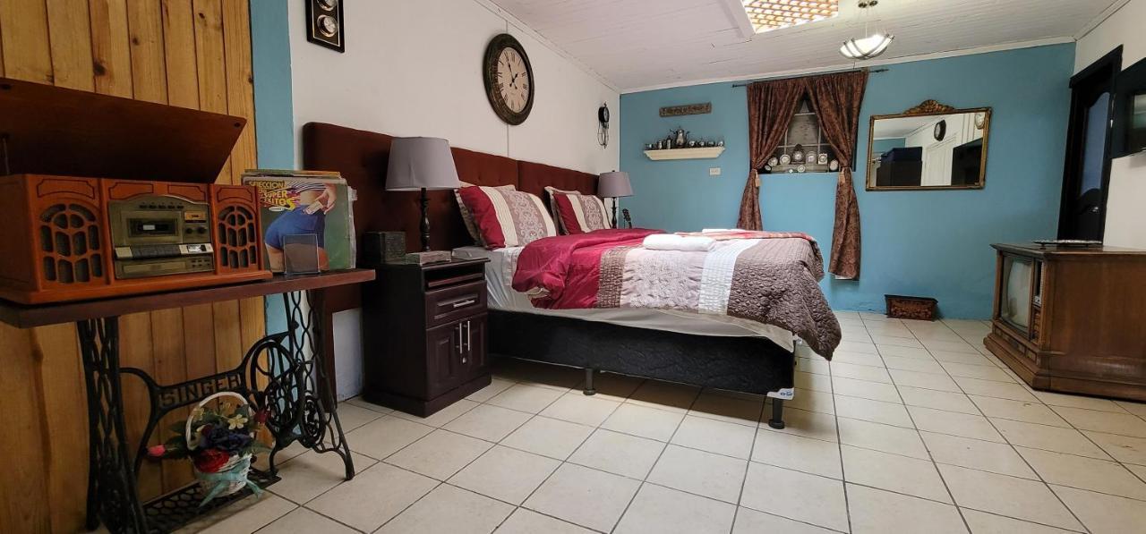 Hotel Vintage "Casa Las Flores" Quetzaltenango Luaran gambar