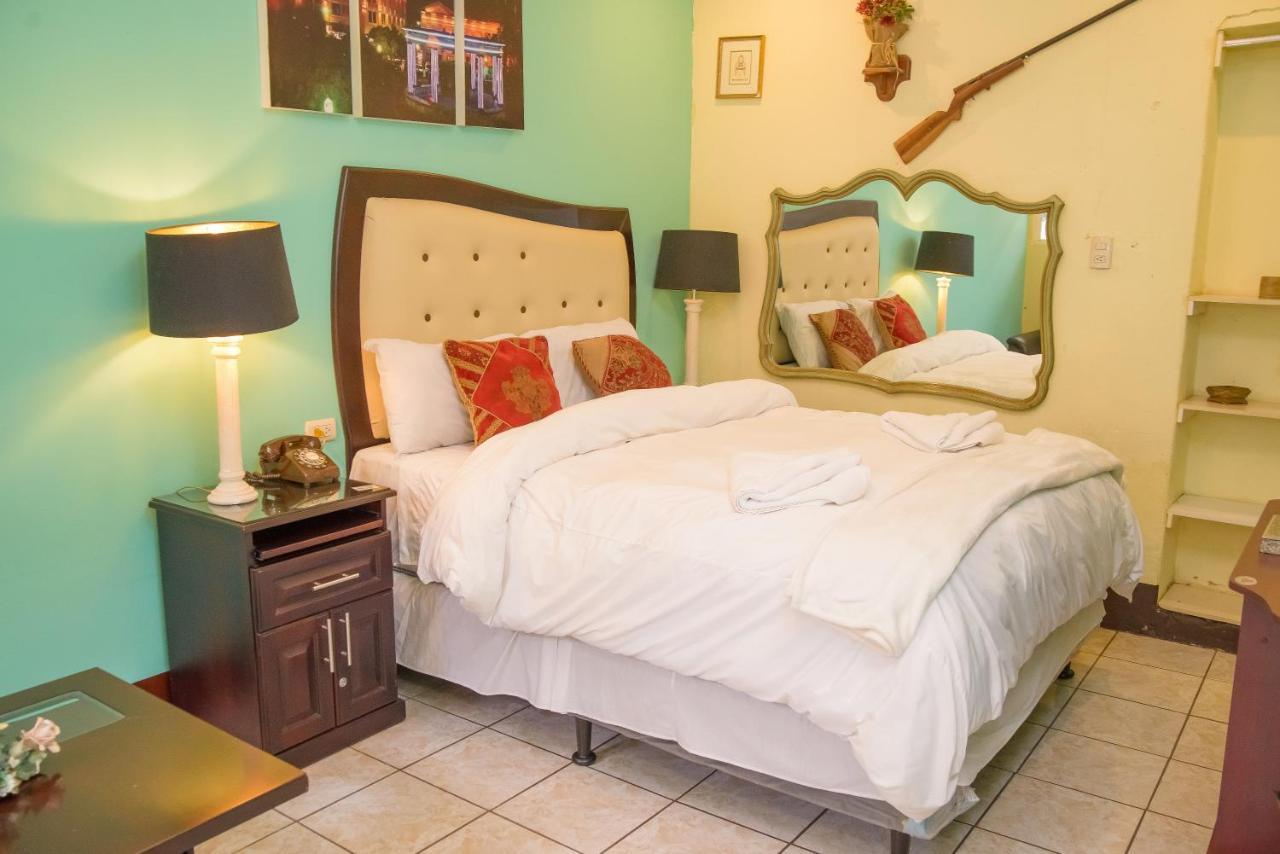Hotel Vintage "Casa Las Flores" Quetzaltenango Luaran gambar