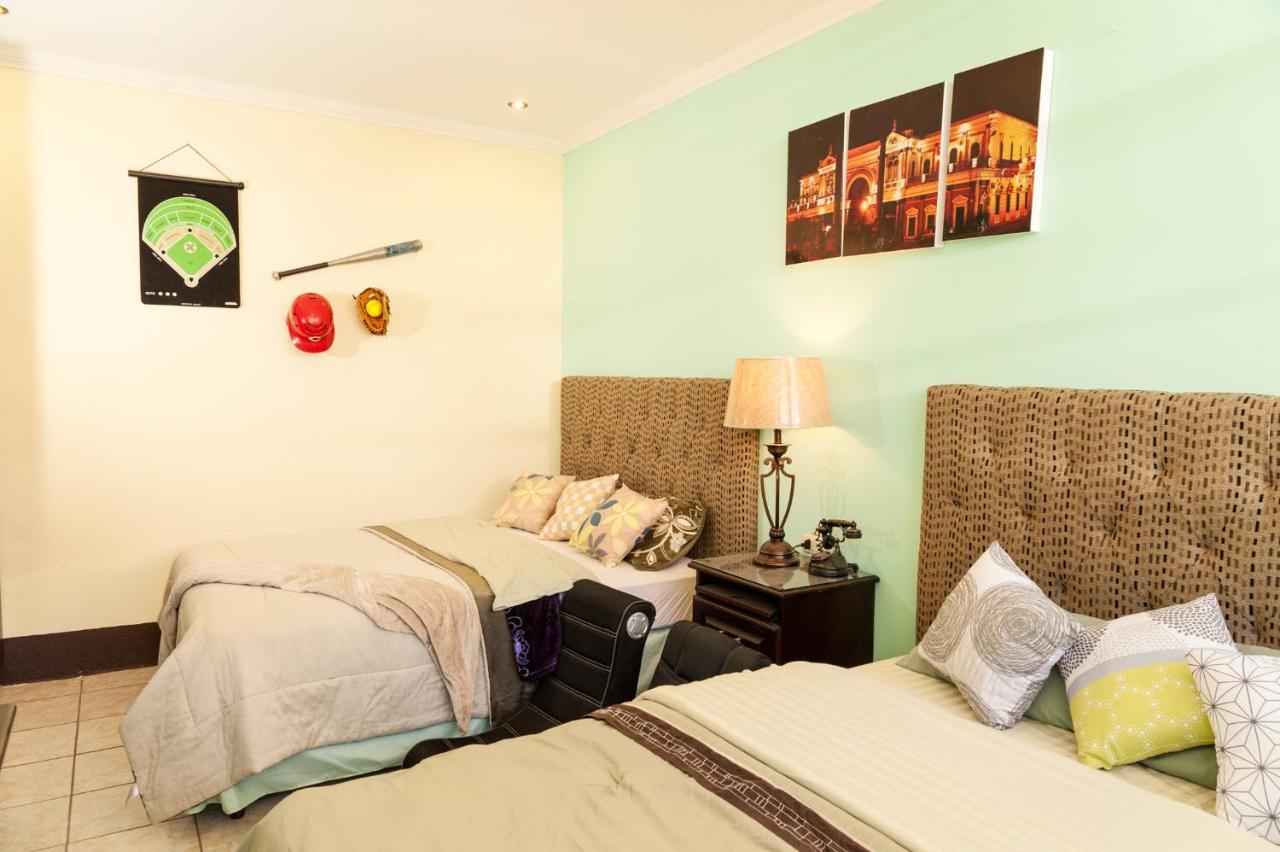 Hotel Vintage "Casa Las Flores" Quetzaltenango Luaran gambar