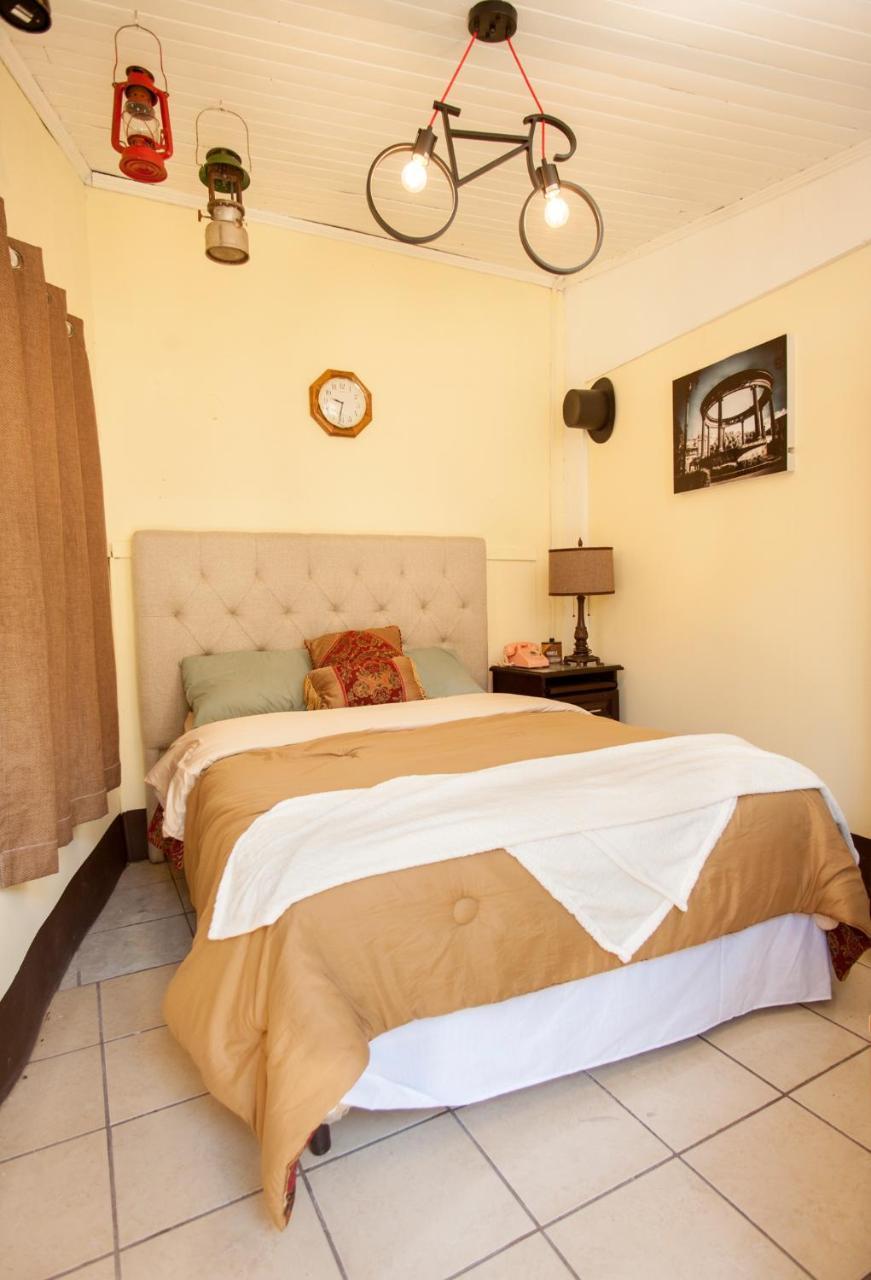 Hotel Vintage "Casa Las Flores" Quetzaltenango Luaran gambar